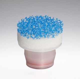 Sponge applicator with hole and blue plastic mesh - Closures